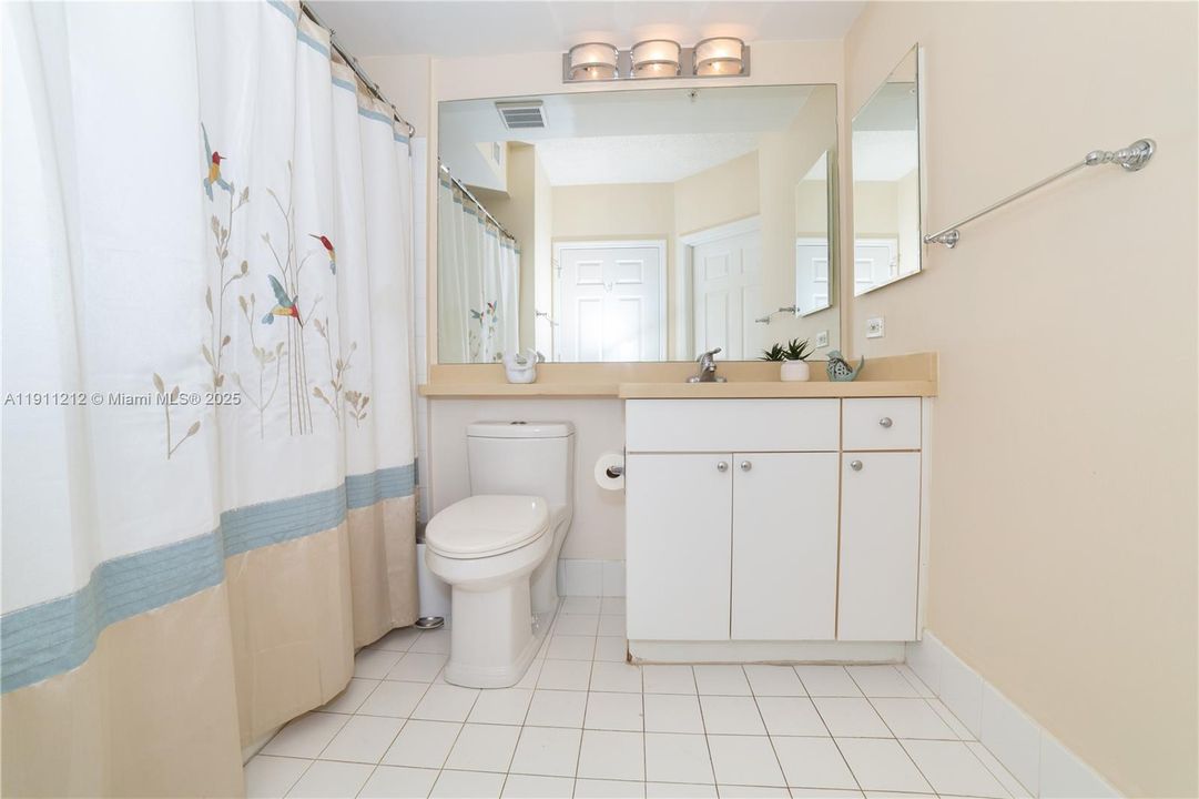 En Venta: $595,000 (2 camas, 2 baños, 1116 Pies cuadrados)