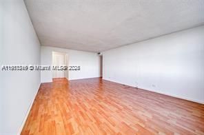 For Sale: $228,000 (2 beds, 3 baths, 1950 Square Feet)