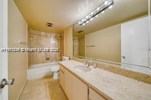 For Sale: $228,000 (2 beds, 3 baths, 1950 Square Feet)