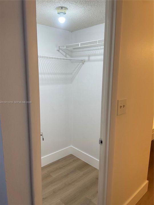Recently Rented: $1,600 (1 beds, 1 baths, 940 Square Feet)