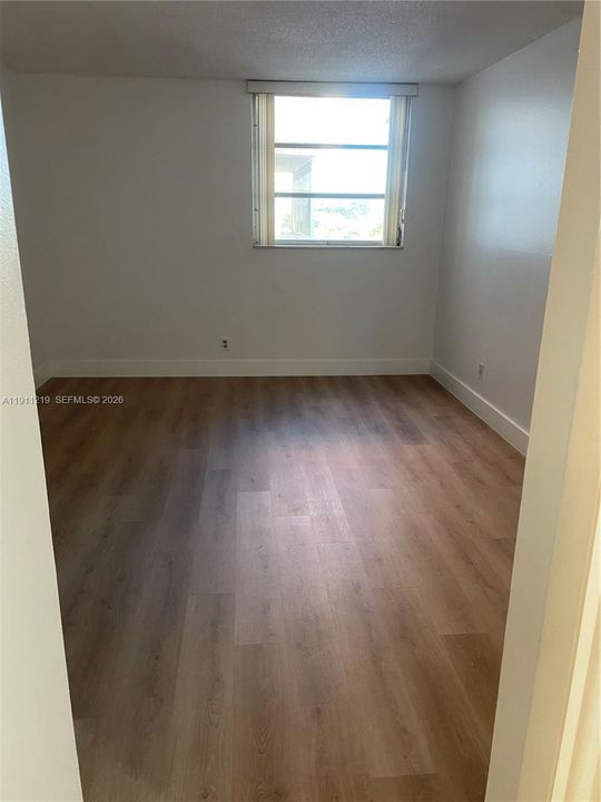 Recently Rented: $1,600 (1 beds, 1 baths, 940 Square Feet)