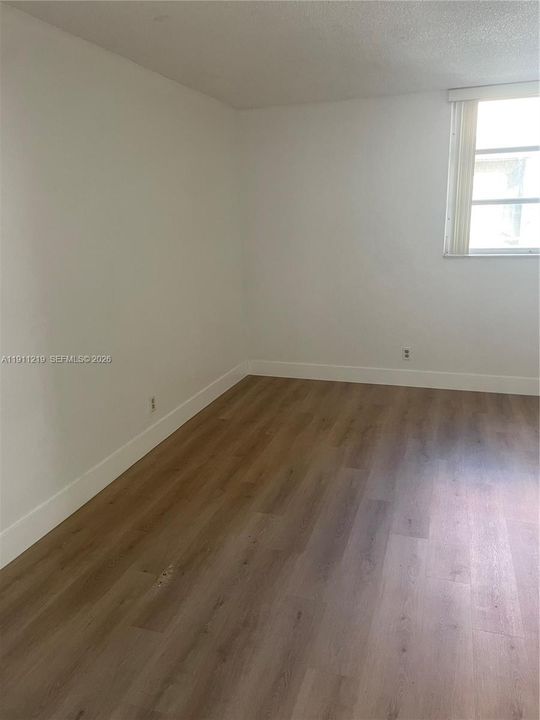 Recently Rented: $1,600 (1 beds, 1 baths, 940 Square Feet)