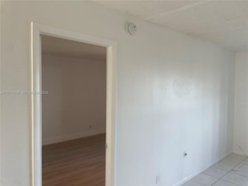 Recently Rented: $1,600 (1 beds, 1 baths, 940 Square Feet)