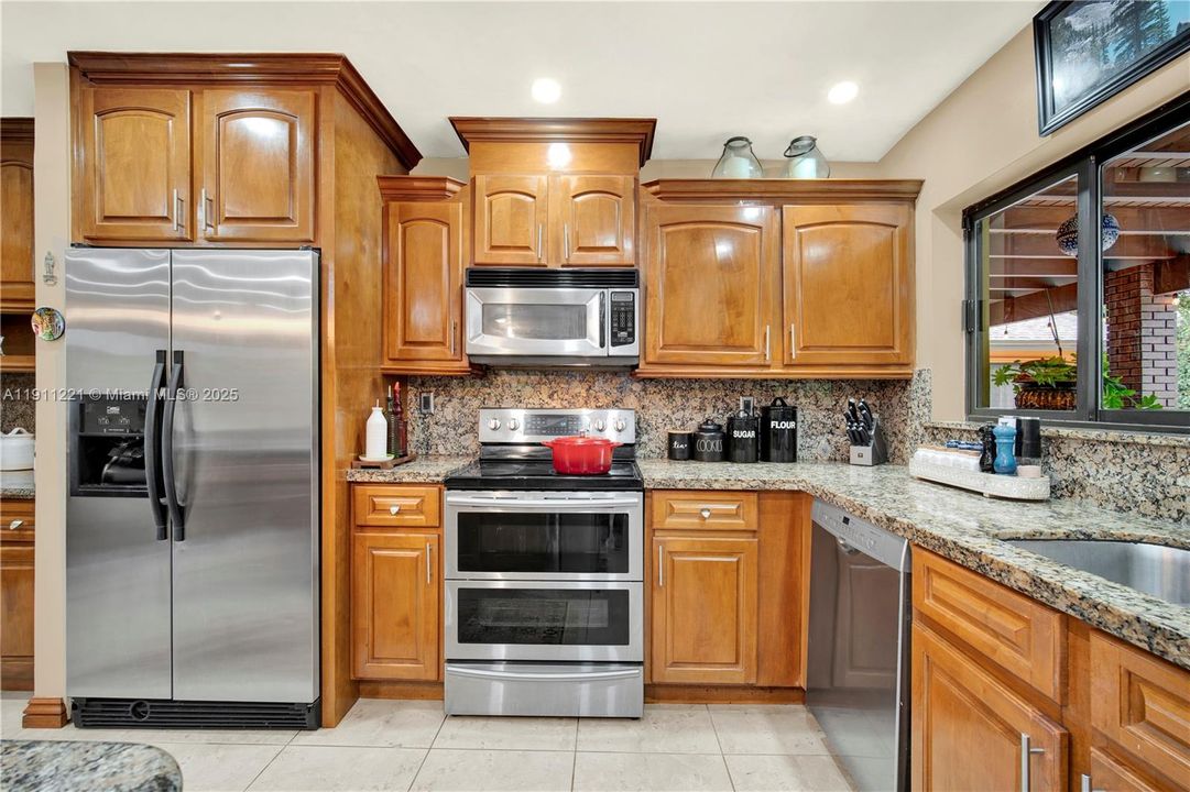 待售: $1,295,000 (4 贝兹, 2 浴室, 2403 平方英尺)