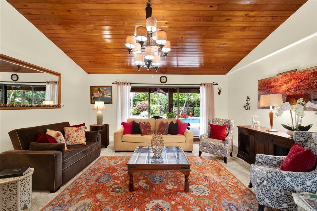 待售: $1,295,000 (4 贝兹, 2 浴室, 2403 平方英尺)