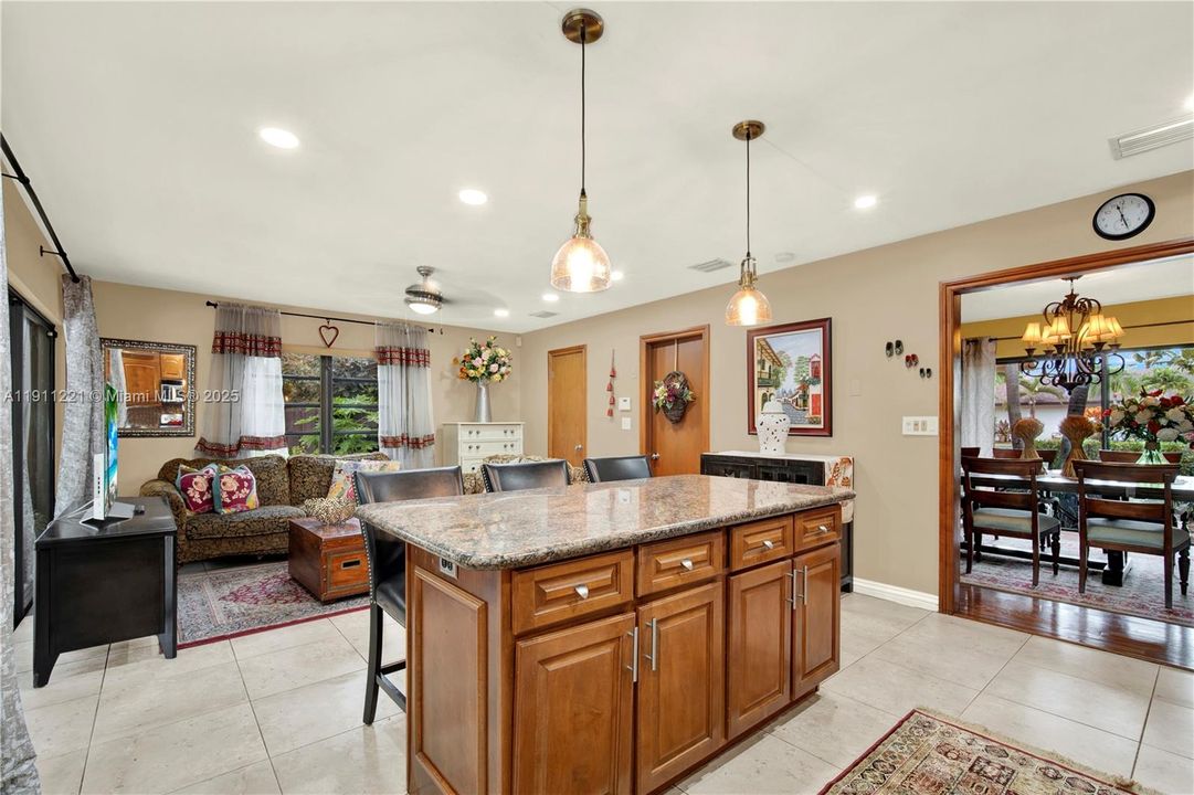 待售: $1,295,000 (4 贝兹, 2 浴室, 2403 平方英尺)