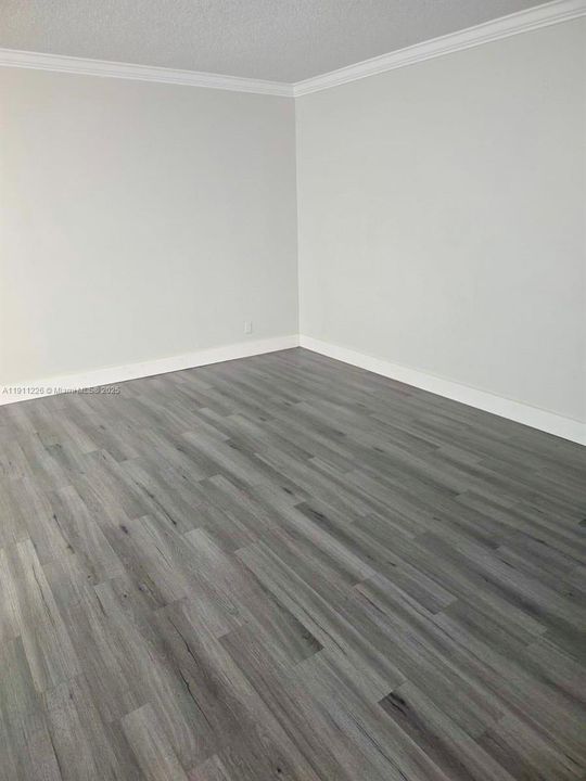 For Rent: $1,690 (1 beds, 1 baths, 640 Square Feet)