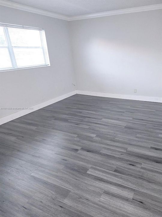 For Rent: $1,690 (1 beds, 1 baths, 640 Square Feet)