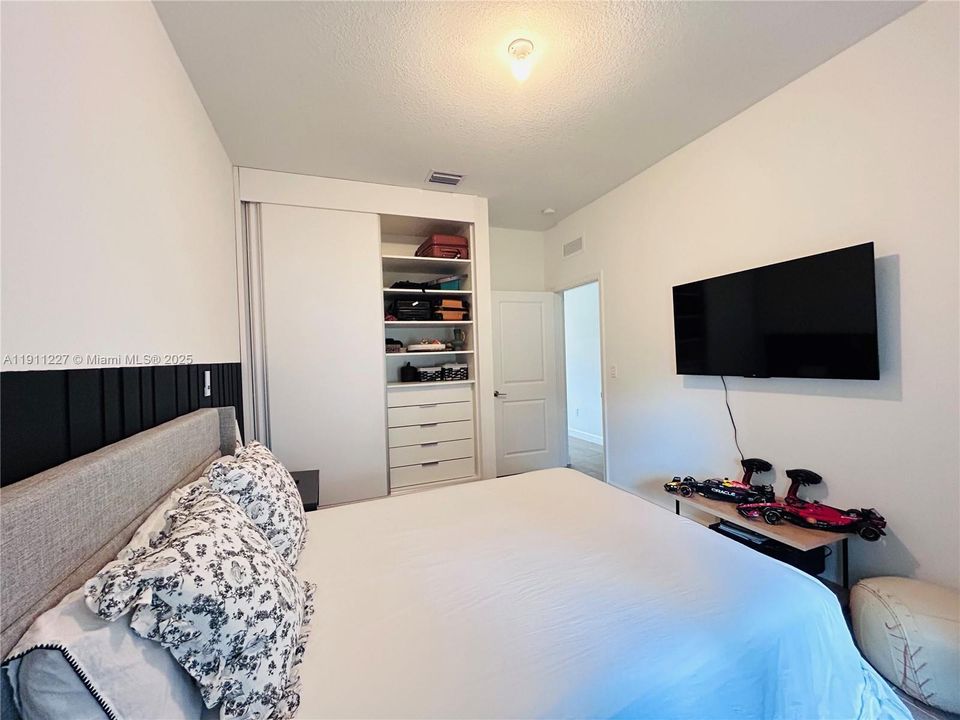 最近租的: $3,450 (3 贝兹, 2 浴室, 1749 平方英尺)