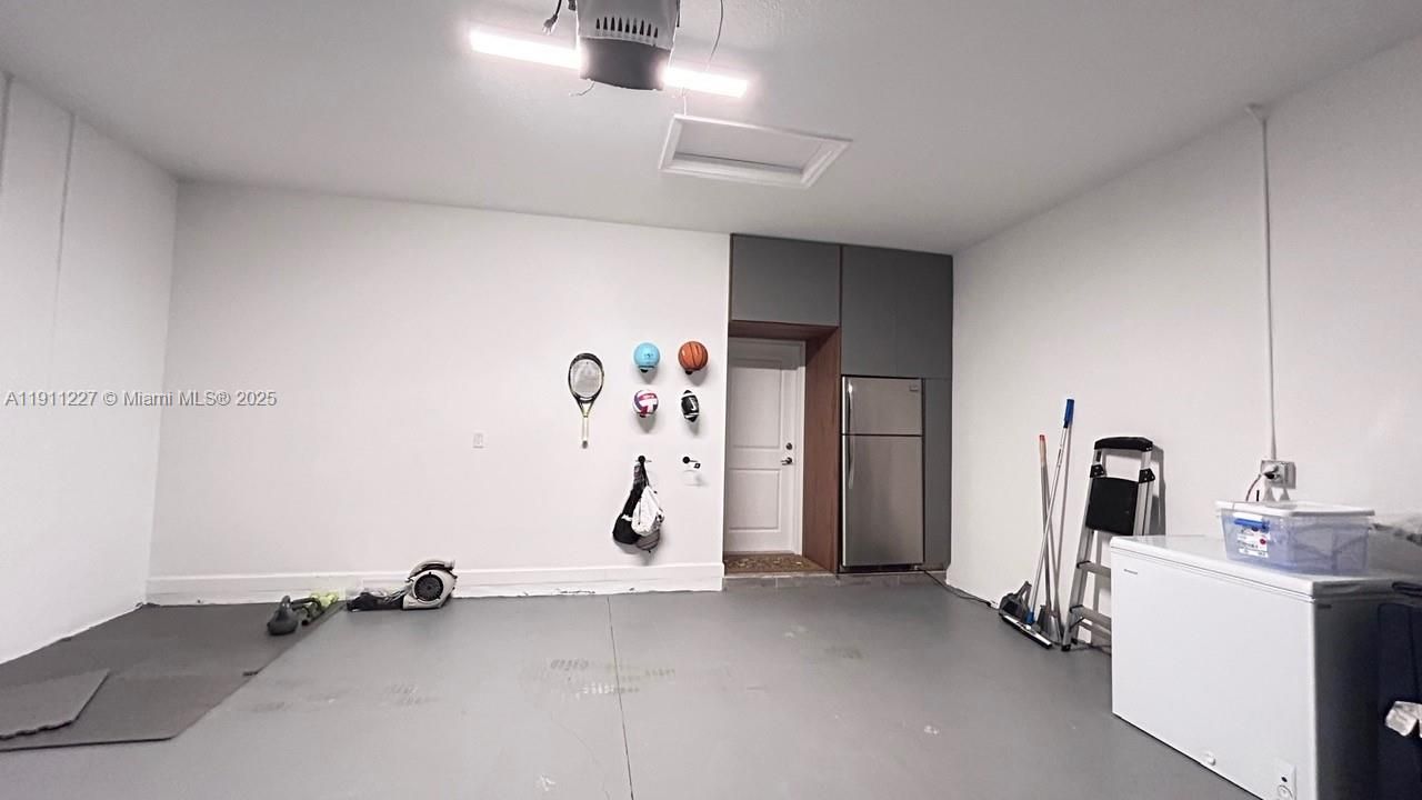 最近租的: $3,450 (3 贝兹, 2 浴室, 1749 平方英尺)