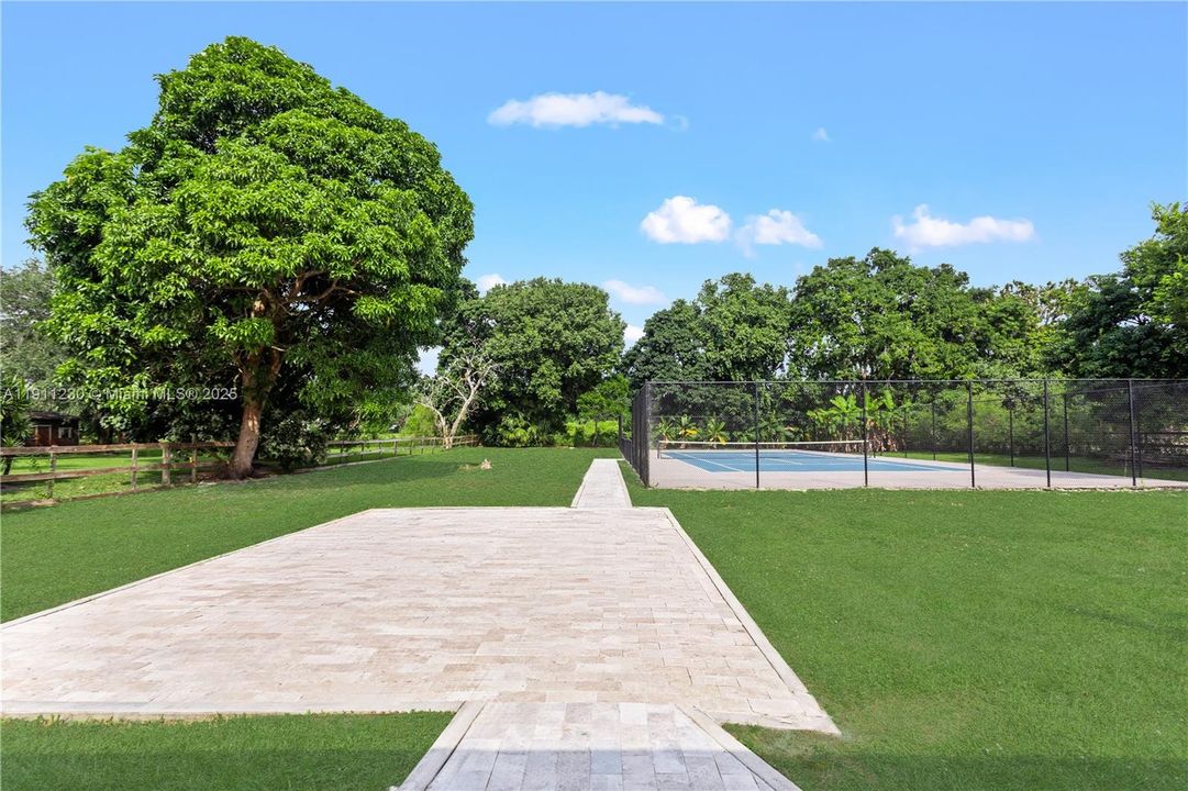 For Sale: $1,239,900 (4 beds, 3 baths, 2192 Square Feet)