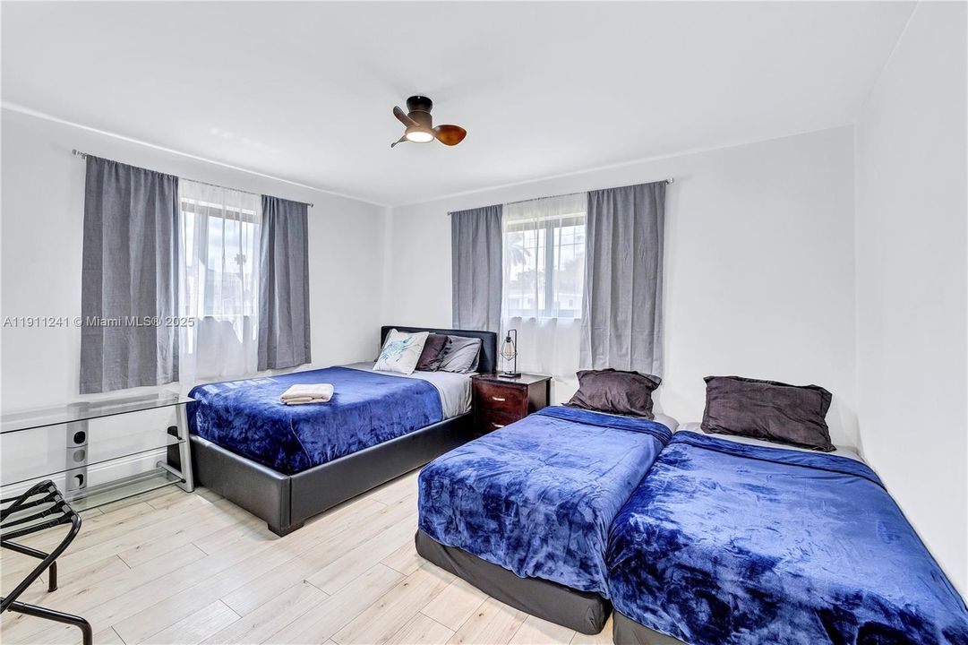 На продажу: $849,995 (3 спален, 3 ванн, 1206 Квадратных фут)