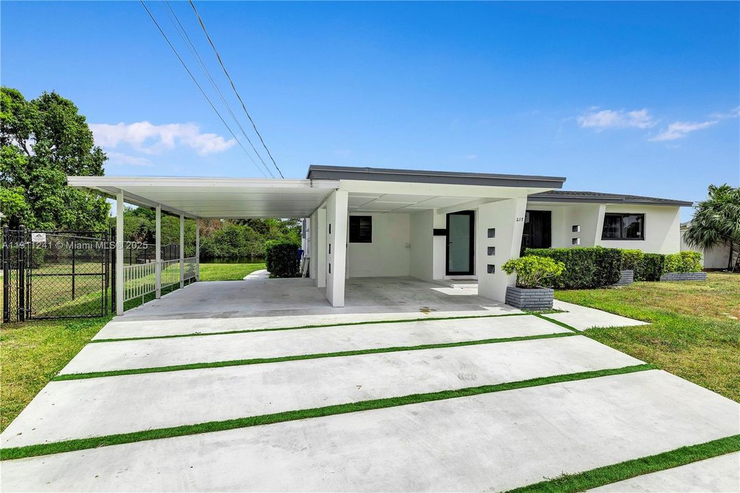 На продажу: $849,995 (3 спален, 3 ванн, 1206 Квадратных фут)