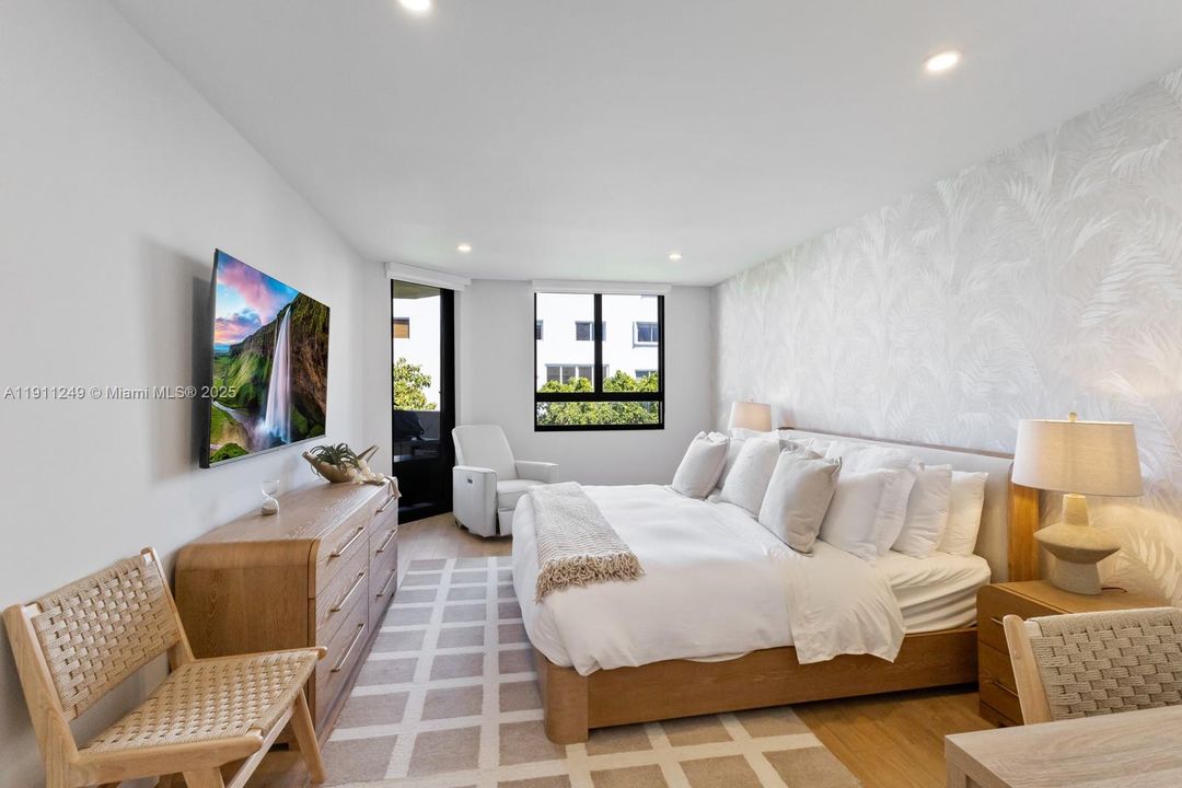 For Rent: $9,999 (4 beds, 2 baths, 2000 Square Feet)