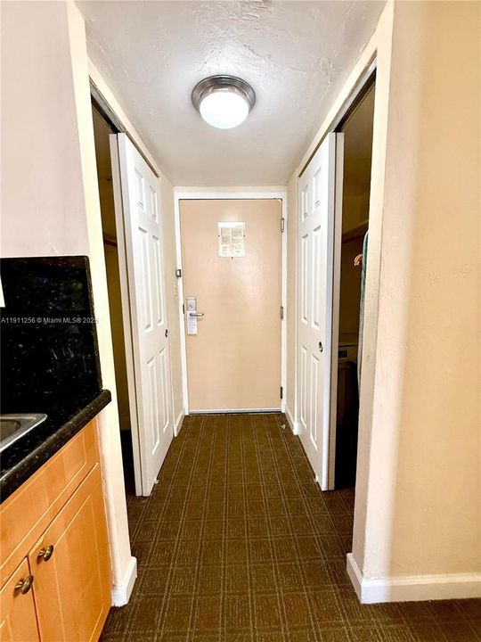 For Sale: $118,000 (0 beds, 1 baths, 420 Square Feet)