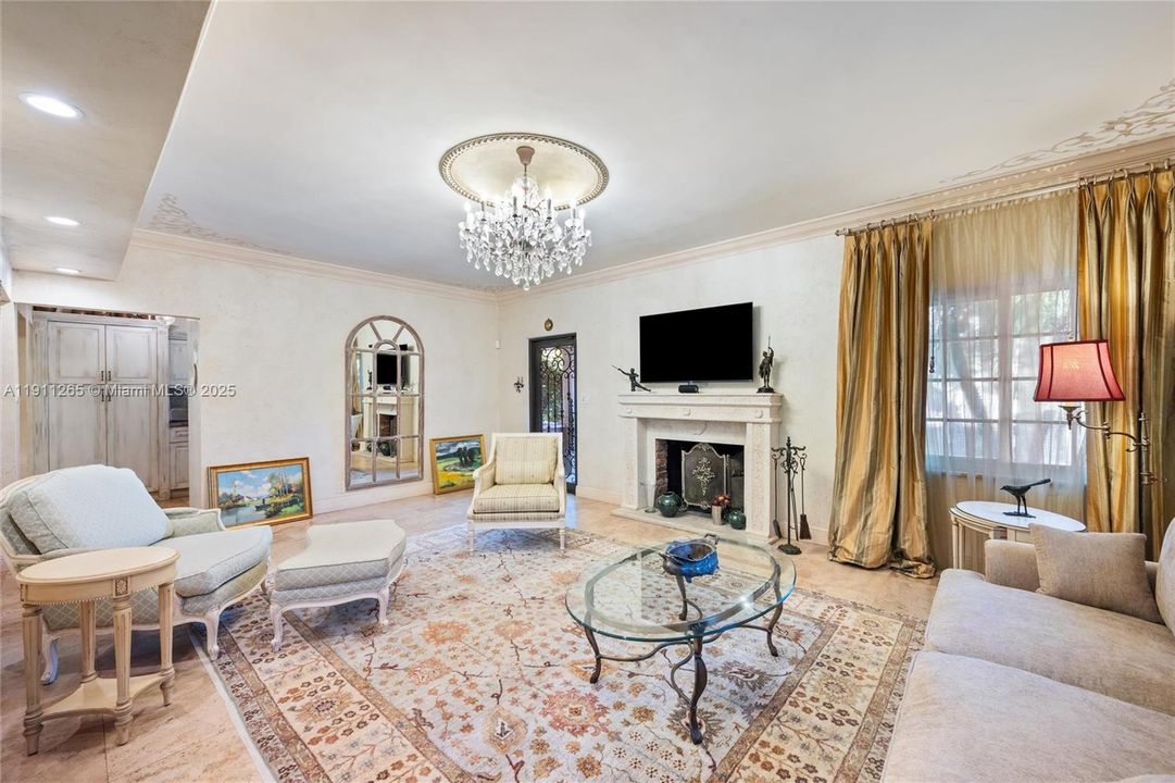 For Rent: $7,500 (3 beds, 2 baths, 1709 Square Feet)