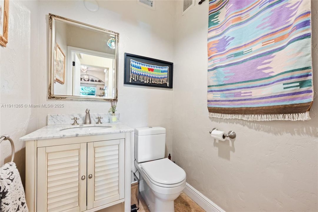 For Rent: $7,500 (3 beds, 2 baths, 1709 Square Feet)