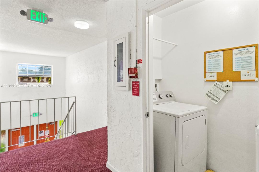 For Sale: $148,000 (2 beds, 2 baths, 870 Square Feet)