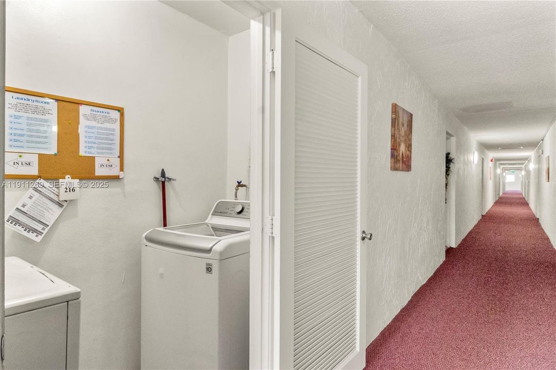 For Sale: $148,000 (2 beds, 2 baths, 870 Square Feet)