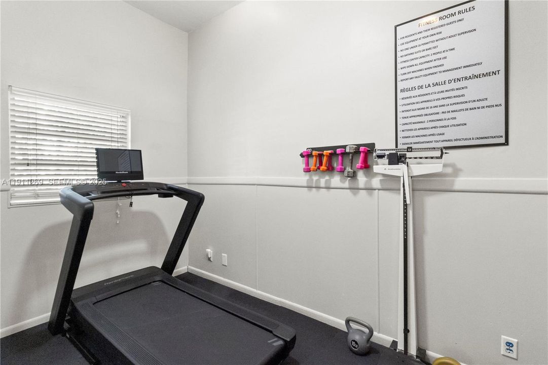 For Sale: $148,000 (2 beds, 2 baths, 870 Square Feet)