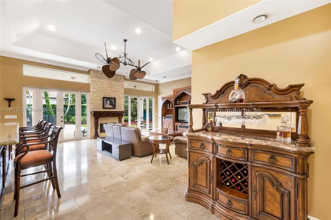 For Sale: $3,350,000 (5 beds, 4 baths, 4031 Square Feet)