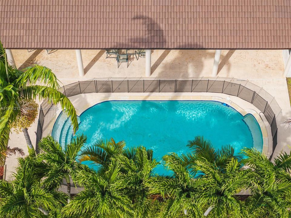 For Sale: $3,350,000 (5 beds, 4 baths, 4031 Square Feet)