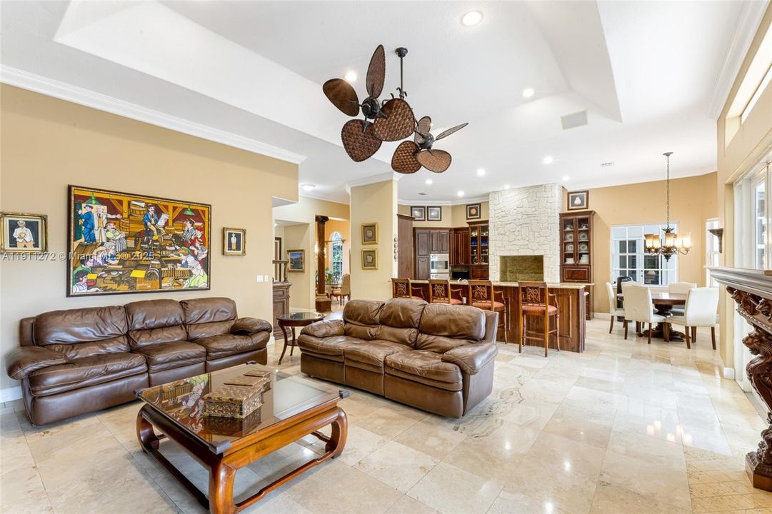 For Sale: $3,350,000 (5 beds, 4 baths, 4031 Square Feet)