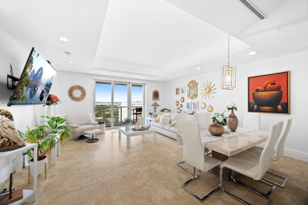 В аренду: $4,150 (2 спален, 2 ванн, 1296 Квадратных фут)