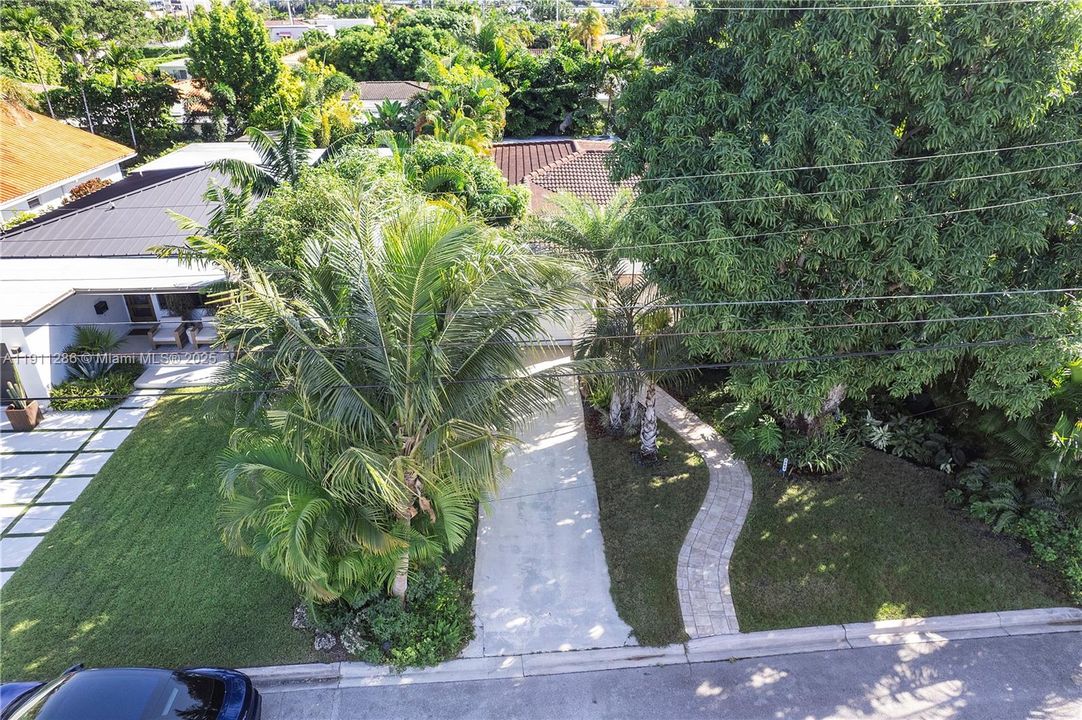 На продажу: $1,910,000 (3 спален, 2 ванн, 1771 Квадратных фут)