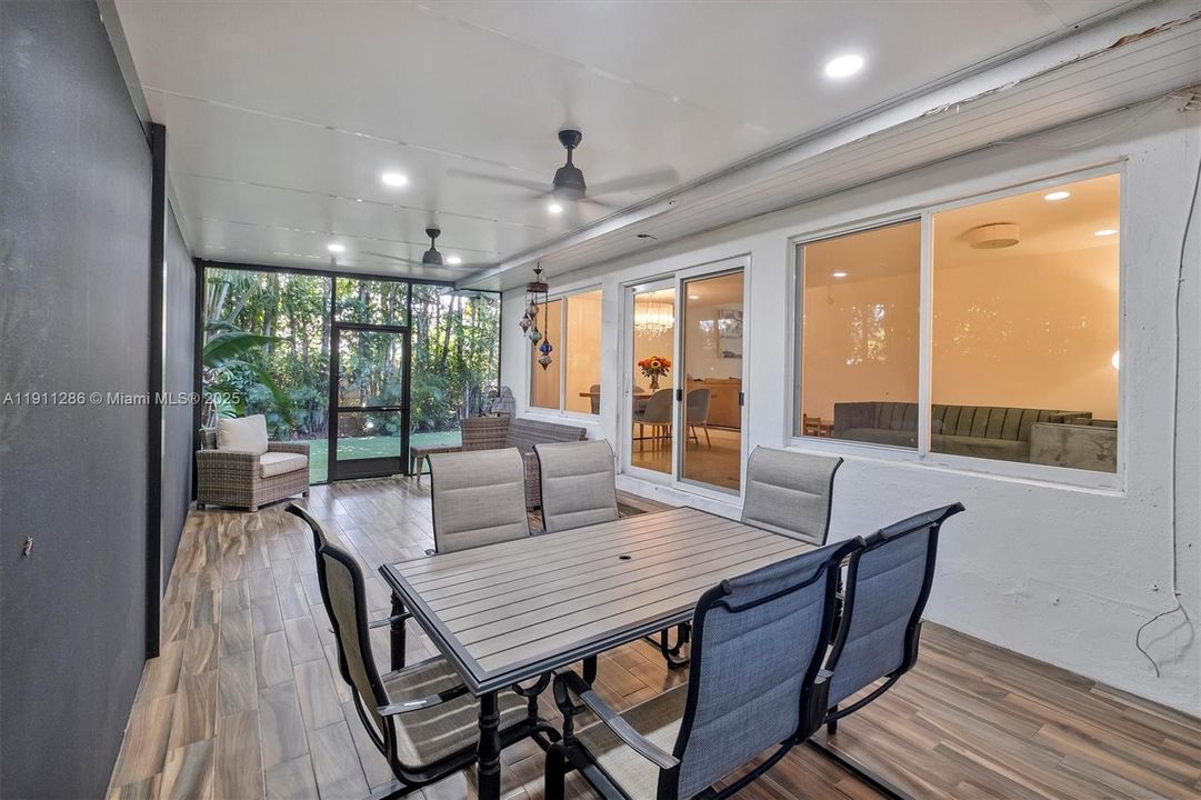 На продажу: $1,910,000 (3 спален, 2 ванн, 1771 Квадратных фут)