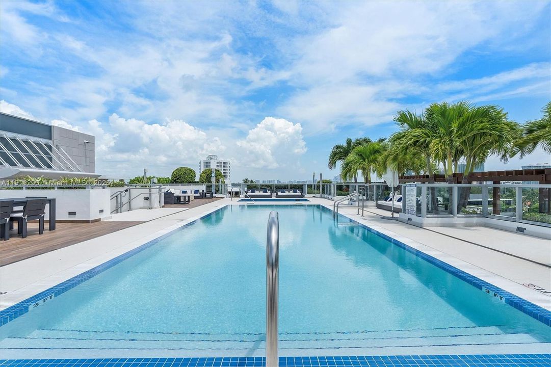 На продажу: $2,495,000 (3 спален, 3 ванн, 2089 Квадратных фут)