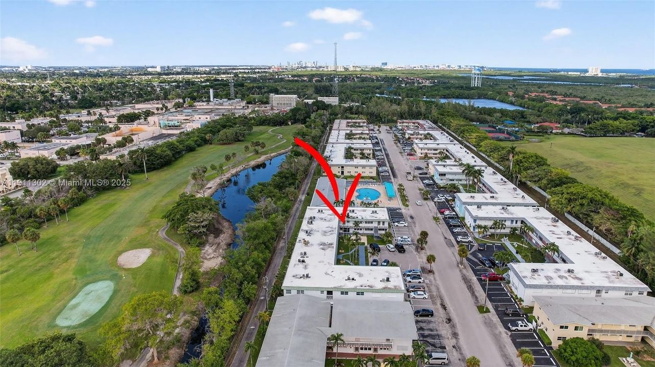 Active With Contract: $165,000 (2 beds, 1 baths, 830 Square Feet)