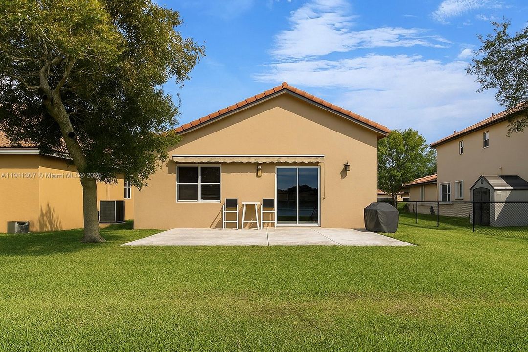 En Venta: $457,000 (3 camas, 2 baños, 1534 Pies cuadrados)