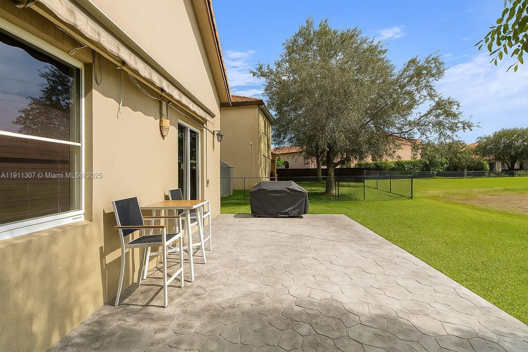 En Venta: $457,000 (3 camas, 2 baños, 1534 Pies cuadrados)