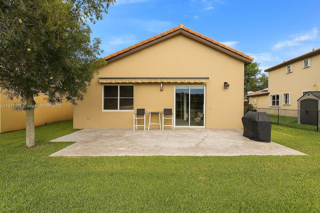 En Venta: $457,000 (3 camas, 2 baños, 1534 Pies cuadrados)