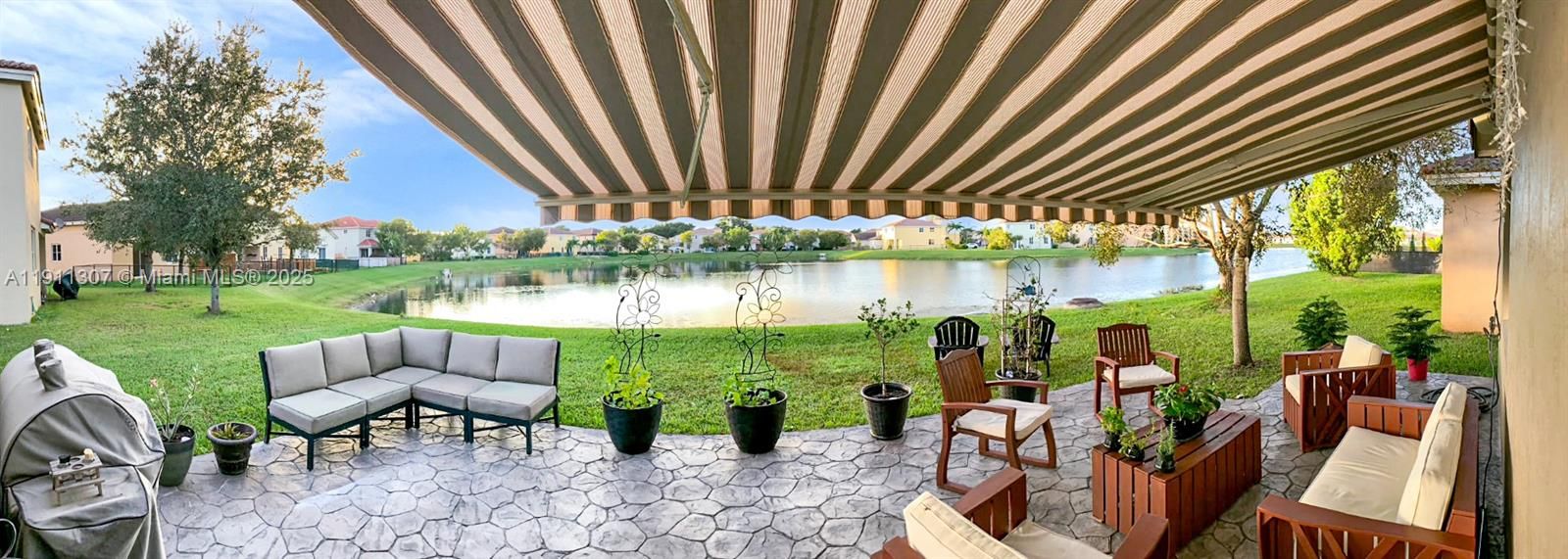 En Venta: $457,000 (3 camas, 2 baños, 1534 Pies cuadrados)