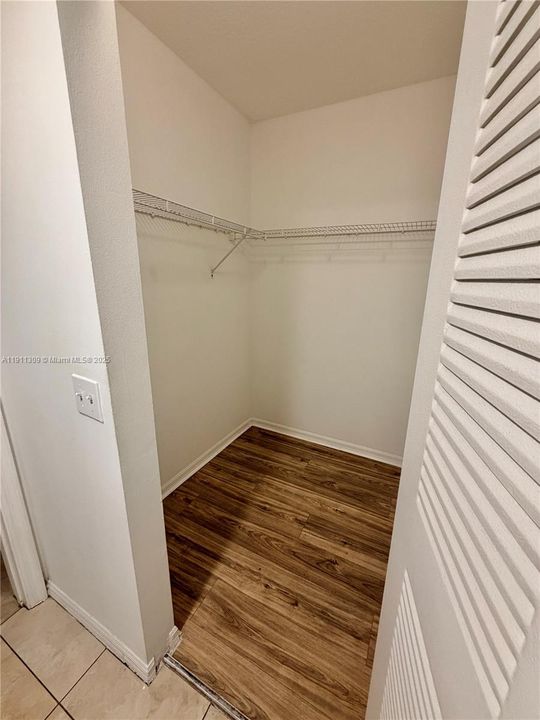 В аренду: $2,060 (2 спален, 2 ванн, 1008 Квадратных фут)