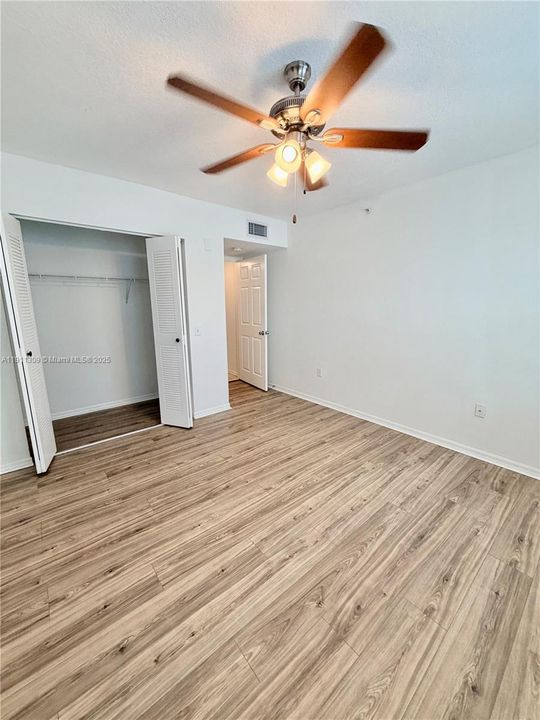 В аренду: $2,060 (2 спален, 2 ванн, 1008 Квадратных фут)