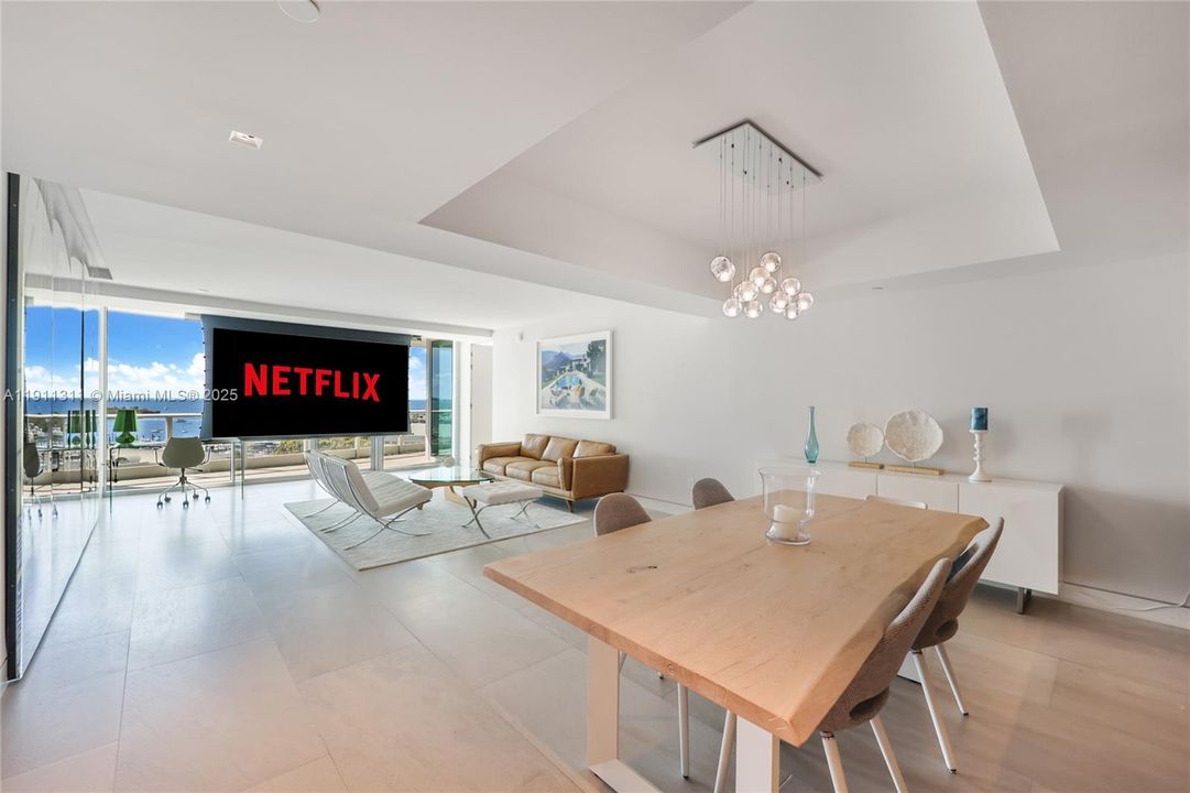 For Rent: $22,000 (3 beds, 3 baths, 2640 Square Feet)