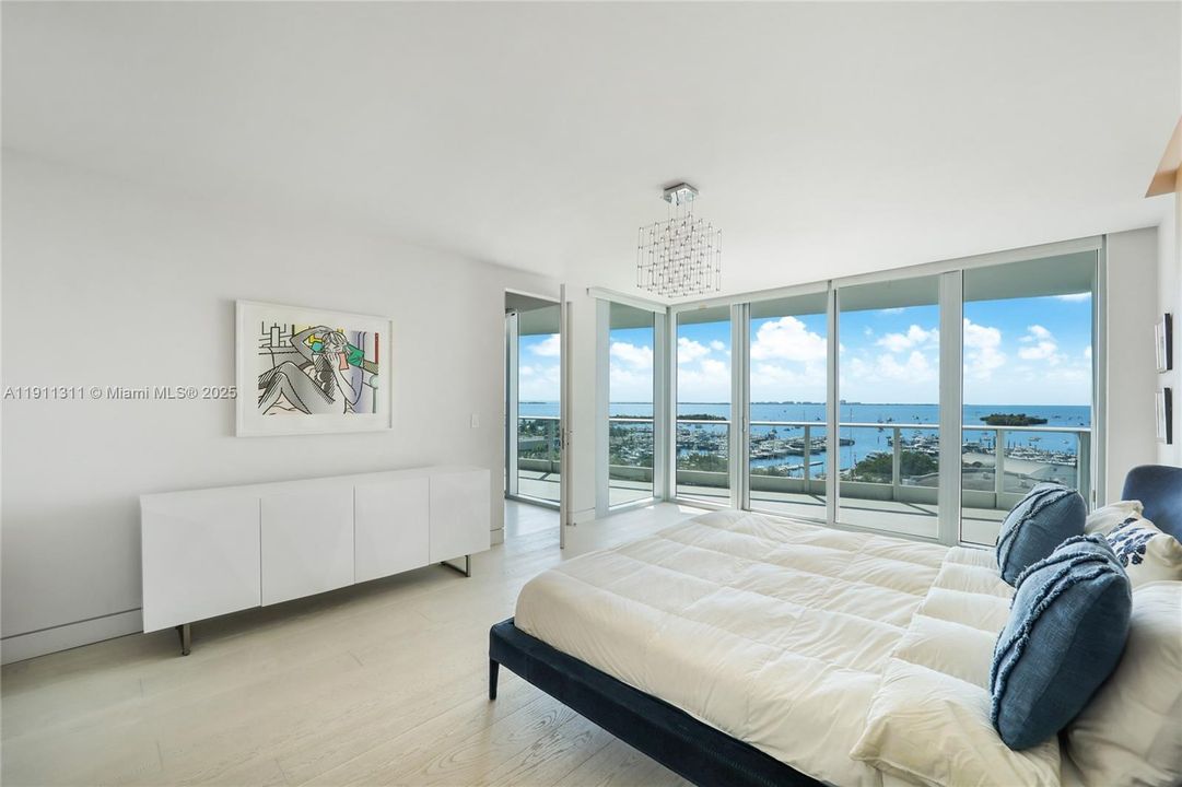 For Rent: $22,000 (3 beds, 3 baths, 2640 Square Feet)