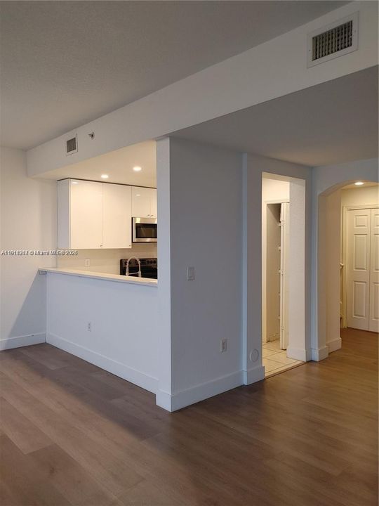 В аренду: $2,950 (3 спален, 2 ванн, 1385 Квадратных фут)