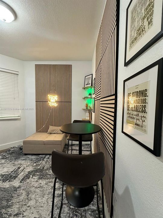 В аренду: $2,950 (3 спален, 2 ванн, 1385 Квадратных фут)