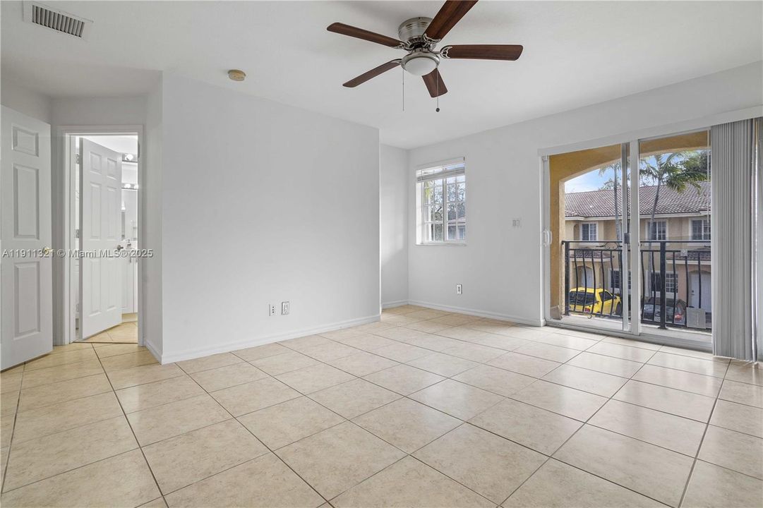 For Sale: $465,000 (3 beds, 2 baths, 1892 Square Feet)