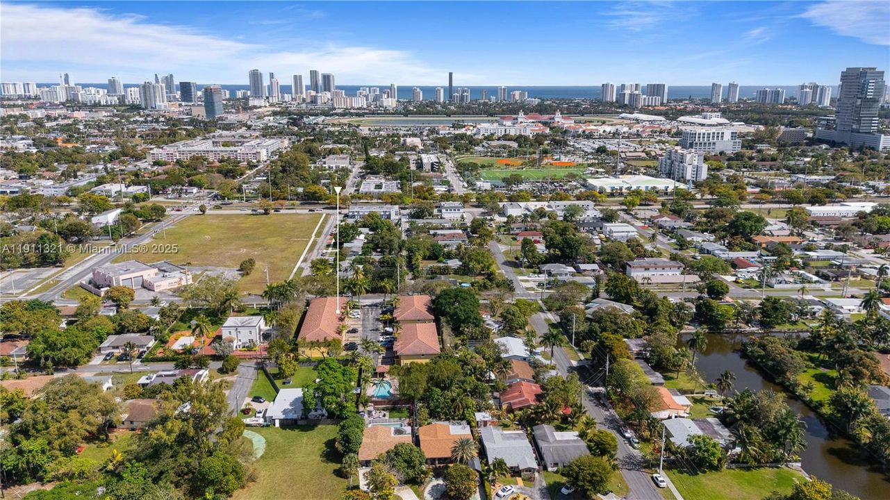 For Sale: $465,000 (3 beds, 2 baths, 1892 Square Feet)
