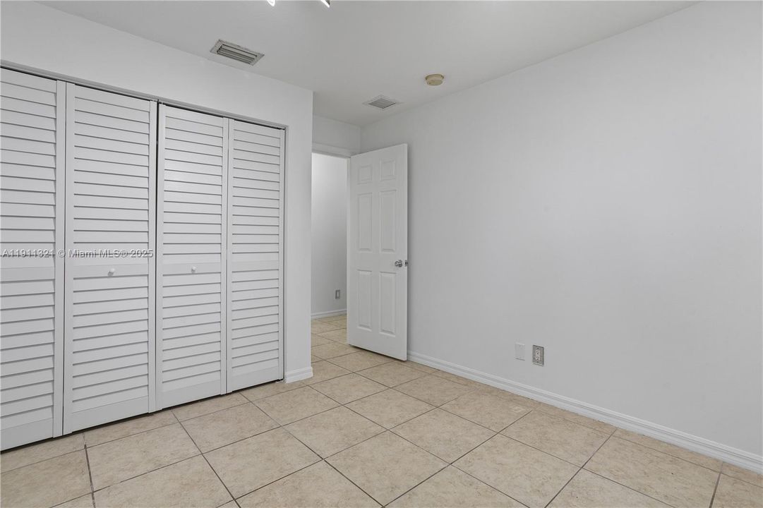 For Sale: $465,000 (3 beds, 2 baths, 1892 Square Feet)