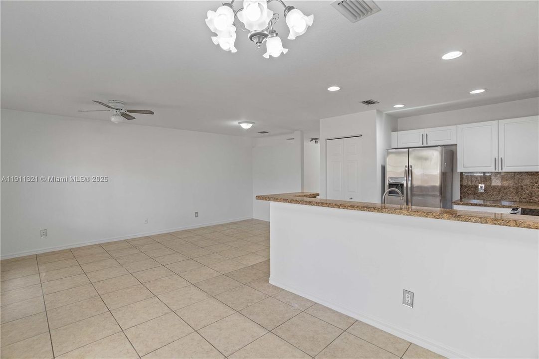 For Sale: $465,000 (3 beds, 2 baths, 1892 Square Feet)