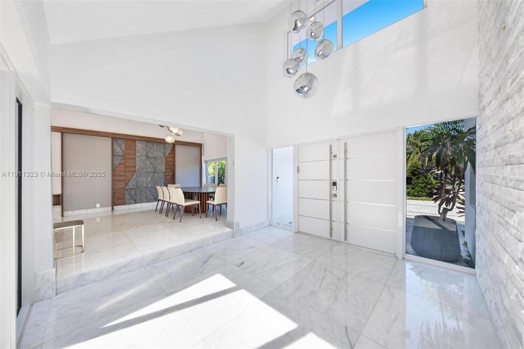 For Sale: $3,990,000 (5 beds, 5 baths, 4126 Square Feet)