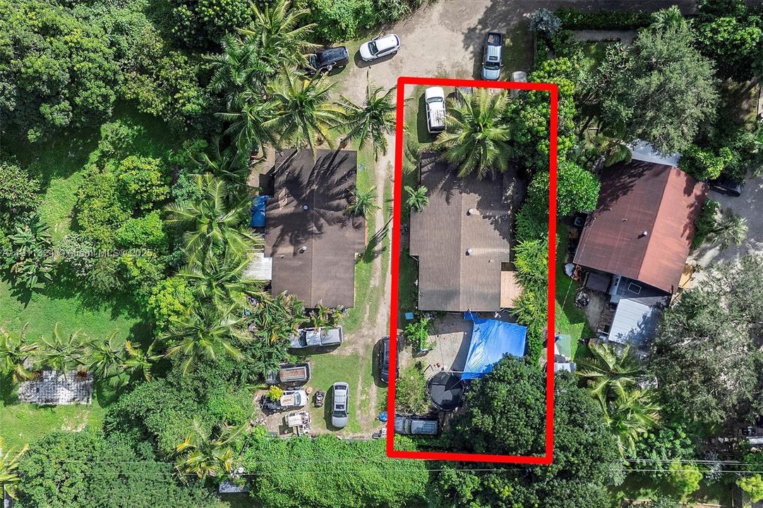 Duplex to the left is also for sale