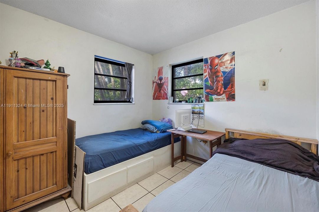 En Venta: $599,000 (0 camas, 0 baños, 1352 Pies cuadrados)