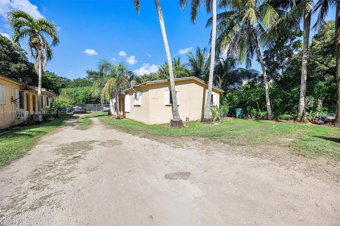 En Venta: $599,000 (0 camas, 0 baños, 1352 Pies cuadrados)